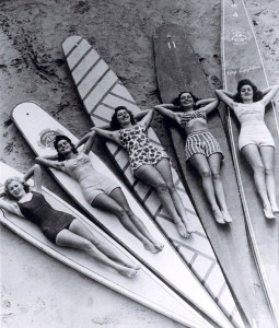 Surfer girls vintage