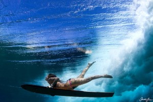 sarah lee underwater surfer girl