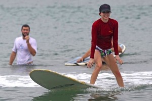 Avril Lavigne surfing