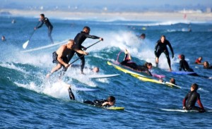 La Torche France crowded wave