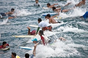 taiwan crowded surfing