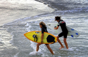 kids surfing