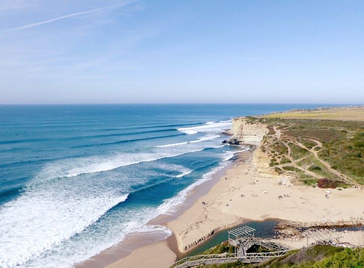 Ribeira D’Ilhas surfing