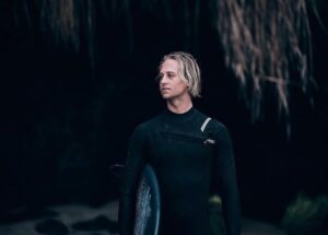 Coastlines wetsuits